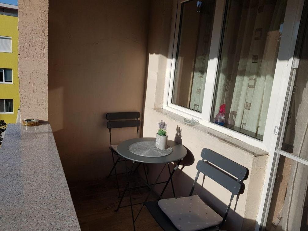 Central Apartament Cristian Arad Exterior foto